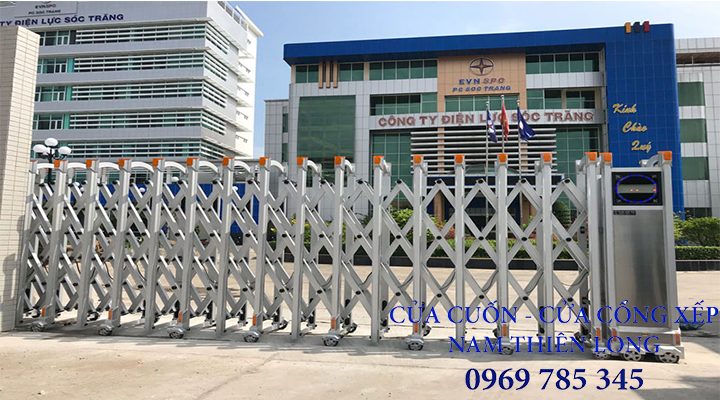 15 1 - Lắp đặt cửa cổng inox sơn tĩnh điện tại KCN Mỹ Phước