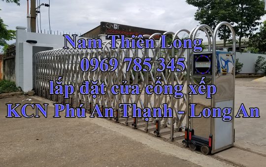 Cửa cổng xếp tại KCN Phú An Thạnh